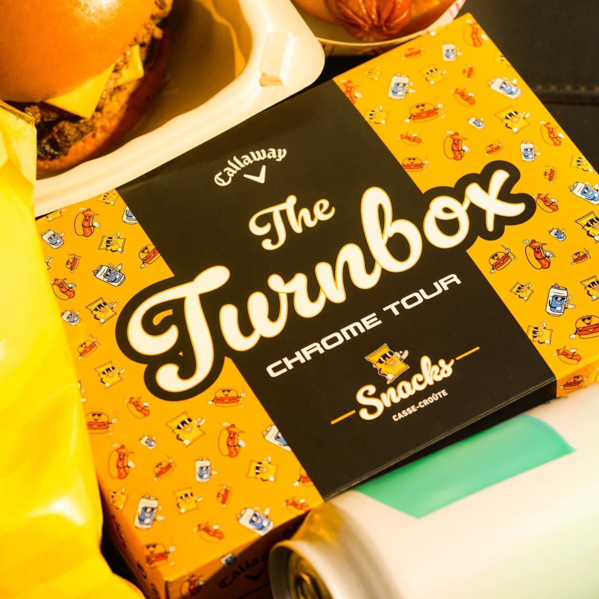 25CALUGOLF2024CHRMBFB_White_is Callaway Chrome Tour Turnbox Golf Balls